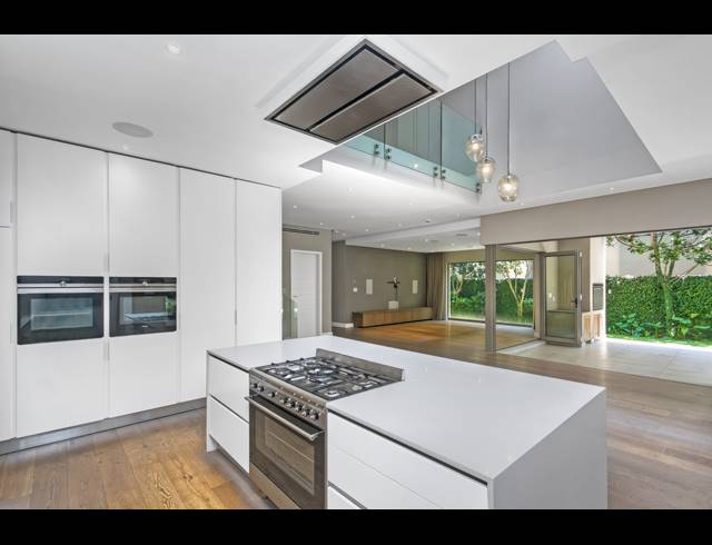 5 BEDROOM CLUSTER FOR SALE IN MORNINGSIDE